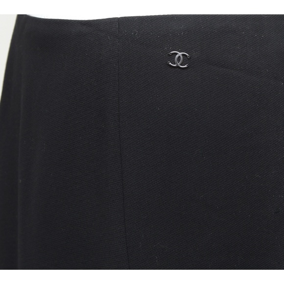 CHANEL Black Wool Skirt Knee Length Sz 40 04C - Picture 5 of 7